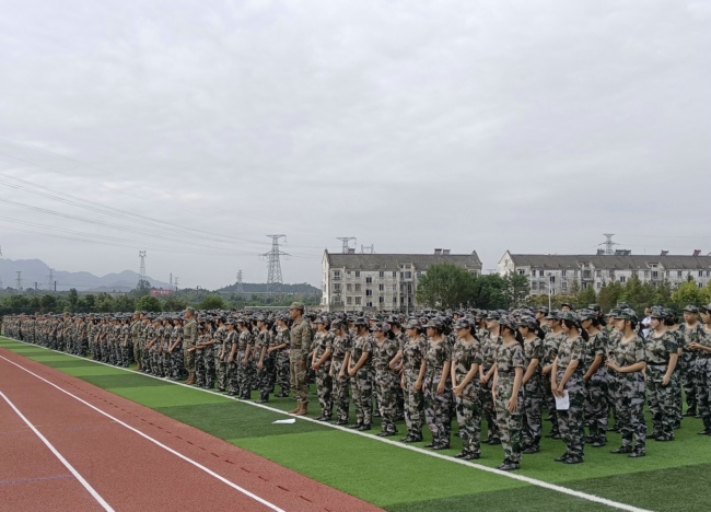 1663830927894012.jpg 学生.jpg